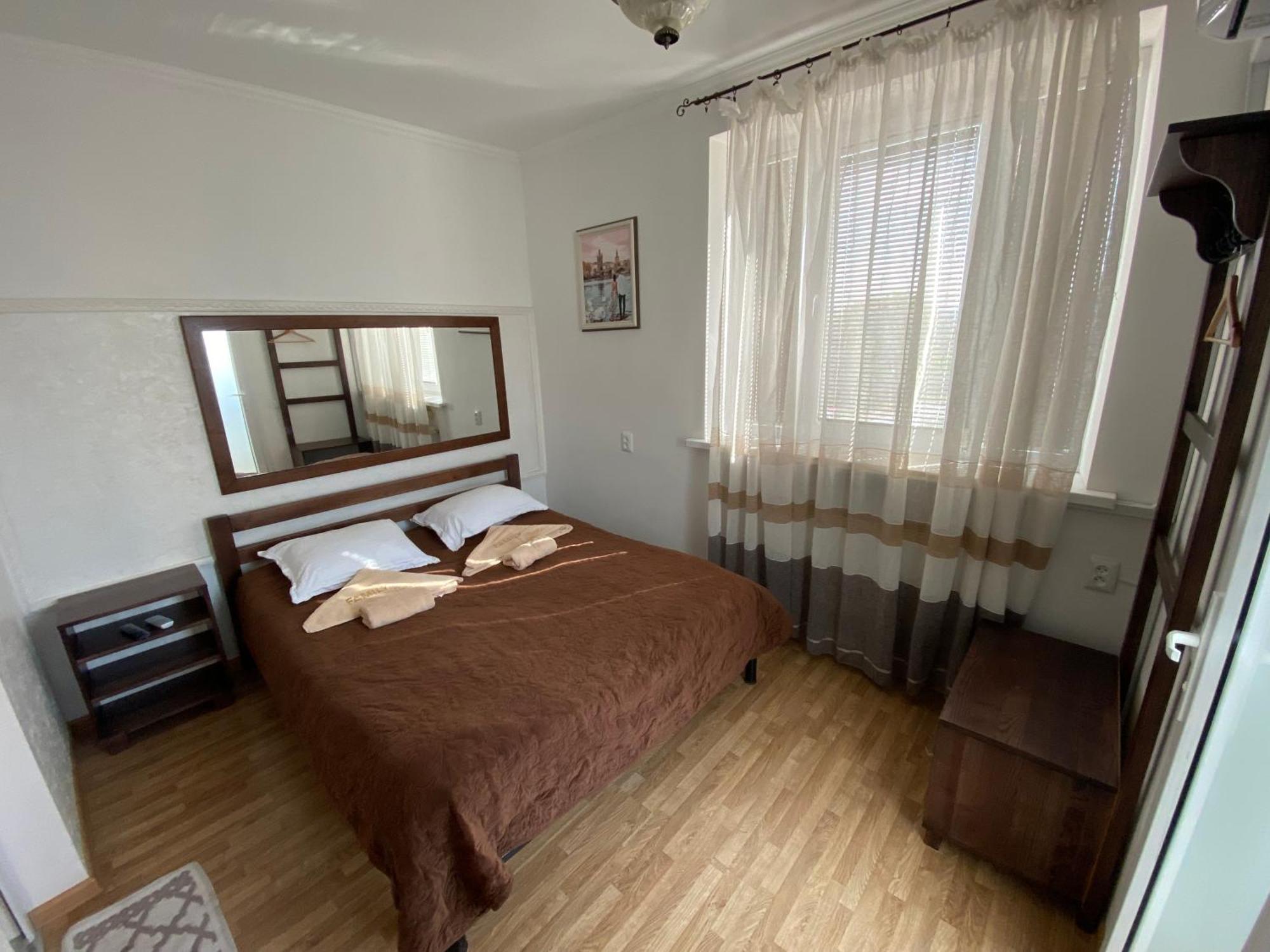 Family Люкс Aparthotel Kamianets-Podilskyi Exterior photo