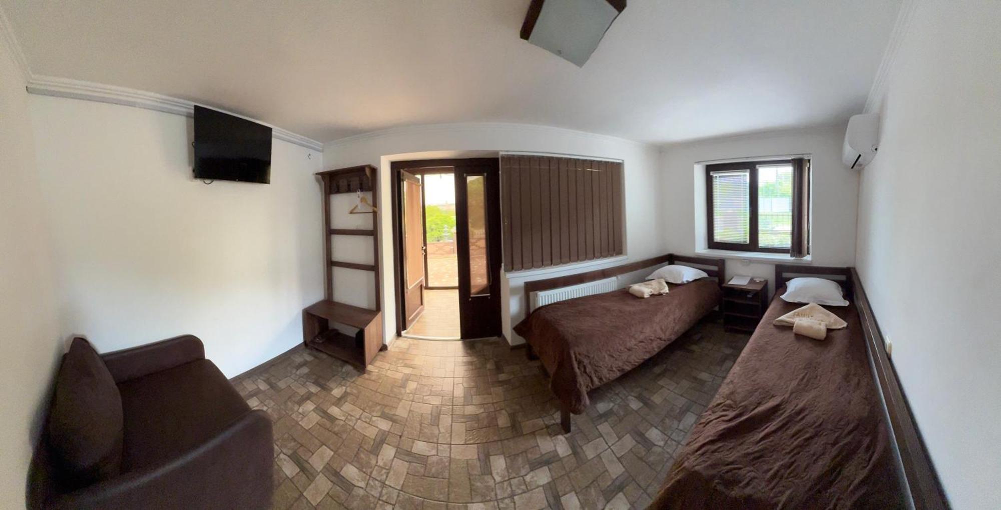 Family Люкс Aparthotel Kamianets-Podilskyi Exterior photo
